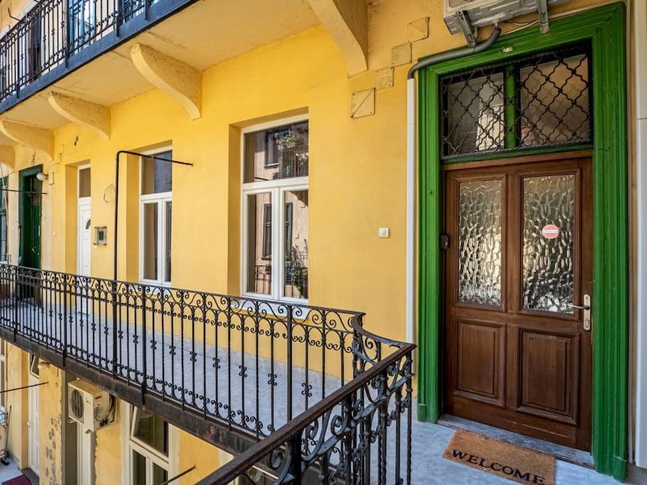 Mexicopo Apartment With Garage Budapest Extérieur photo